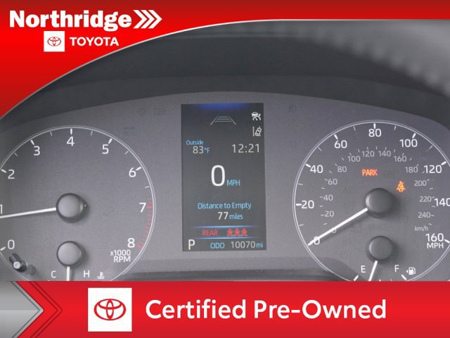 Certified 2025 Toyota Corolla Cross LE FWD image 17