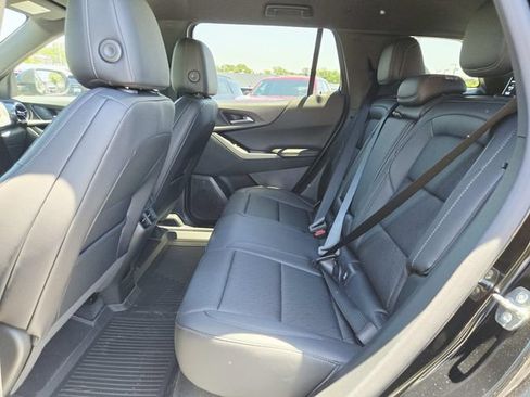 New 2026 Chevrolet Equinox LT w/ Convenience Package II AWD/4WD image 9