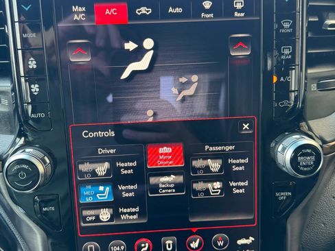 Used 2019 RAM 1500 Laramie w/ Sport Appearance Package AWD/4WD image 14