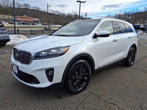 Used 2019 Kia Sorento EX image 3