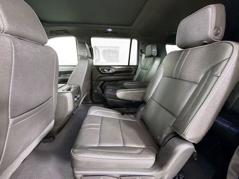 Used 2022 Chevrolet Suburban RST image 24