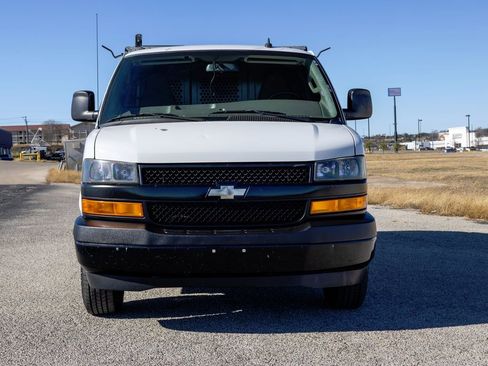 Used 2021 Chevrolet Express 2500 w/ Enhanced Convenience Package image 2