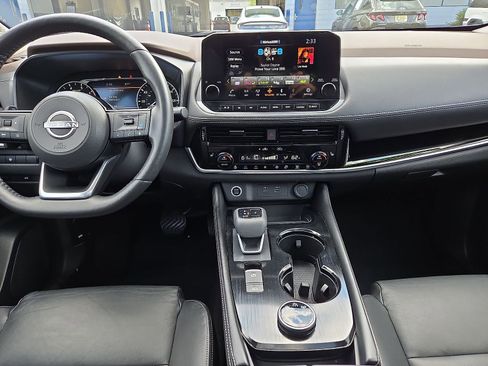 Used 2023 Nissan Rogue SL w/ SL Premium Package AWD/4WD image 10