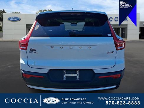 Used 2023 Volvo XC40 B5 Plus w/ Protection Package Premier AWD/4WD image 5