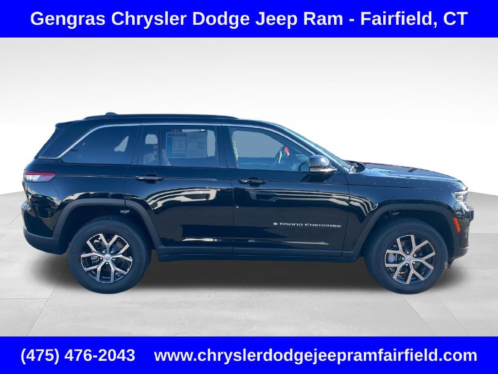 Used 2025 Jeep Grand Cherokee Limited AWD/4WD image 8