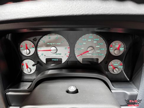 Used 2005 Dodge Ram 1500 Truck SRT-10 RWD image 18