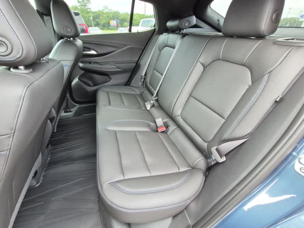 New 2026 Buick Envista Sport Touring w/ Convenience I Package FWD image 7