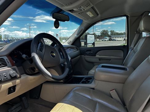 Used 2011 Chevrolet Silverado 1500 LTZ w/ LTZ Plus Package AWD/4WD image 9