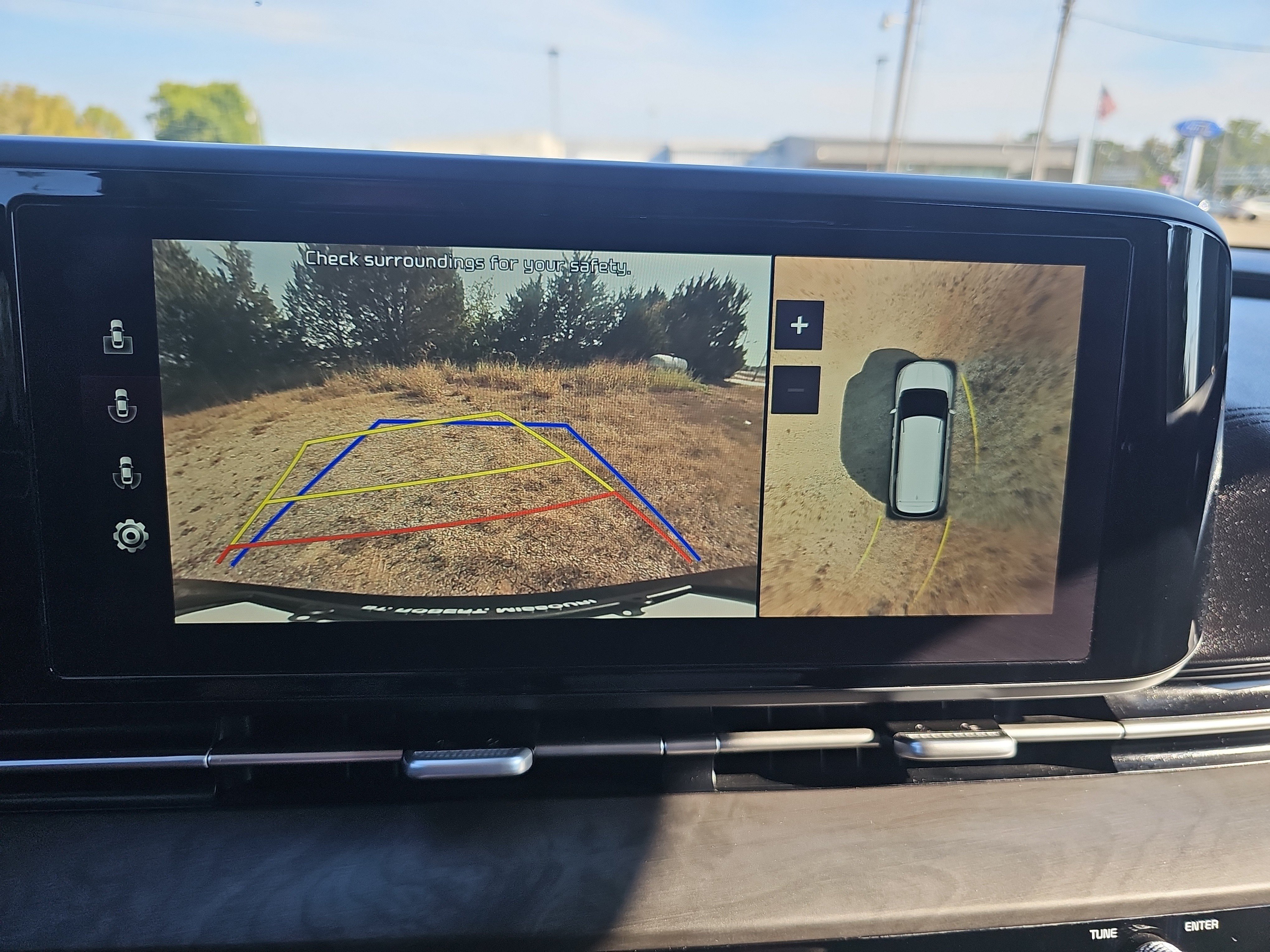 Used 2022 Kia Carnival SX FWD image 39