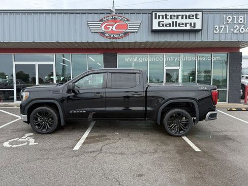 Used 2021 GMC Sierra 1500 4x4 Crew Cab w/ Sierra Value Package image 10