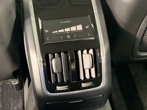 Used 2024 Volvo S90 B6 Plus AWD/4WD image 33
