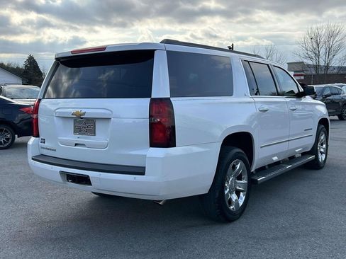 Used 2016 Chevrolet Suburban LT w/ LT Signature Package image 3