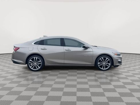 Used 2022 Chevrolet Malibu LT FWD image 9