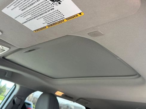 Certified 2022 Toyota Sienna XLE image 11