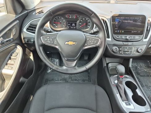 Used 2024 Chevrolet Malibu RS w/ LPO, Floor Liner Package FWD image 8