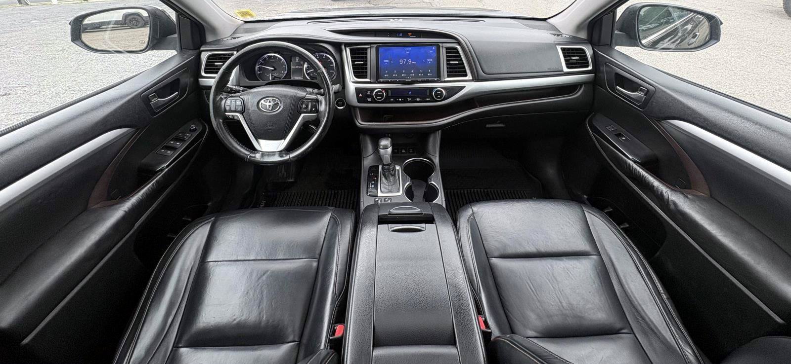 Used 2015 Toyota Highlander XLE AWD/4WD image 20