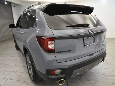Used 2022 Honda Passport TrailSport image 3