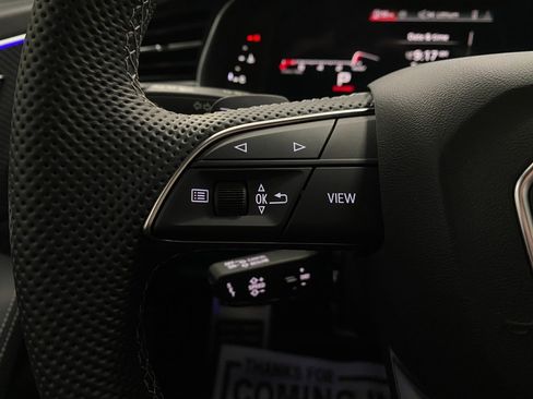 Used 2025 Audi SQ7 Prestige image 17