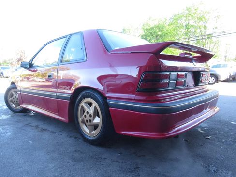 Used 1989 Dodge Shadow 2-Door Hatchback FWD image 21