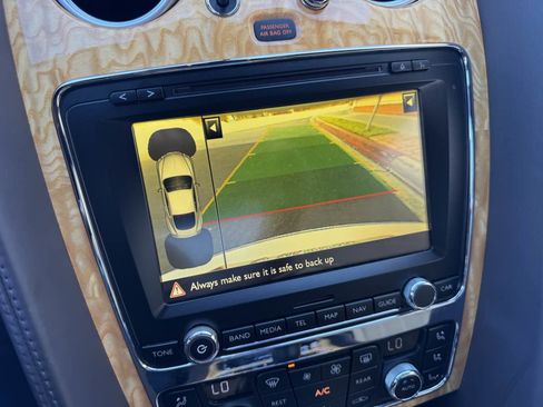 Used 2015 Bentley Continental GT image 25