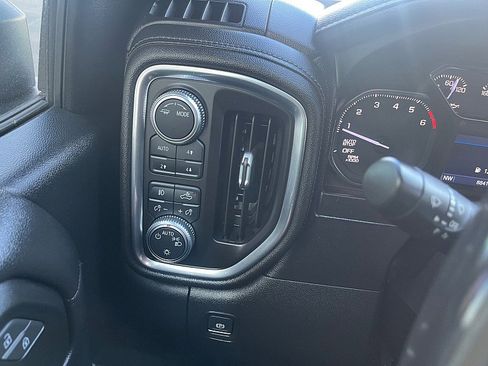Used 2020 GMC Sierra 1500 Elevation image 35