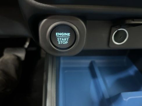 New 2025 Ford Maverick XLT w/ Equipment Group 301A AWD/4WD image 15