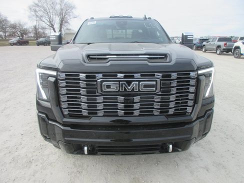 New 2026 GMC Sierra 2500 Denali Ultimate image 11