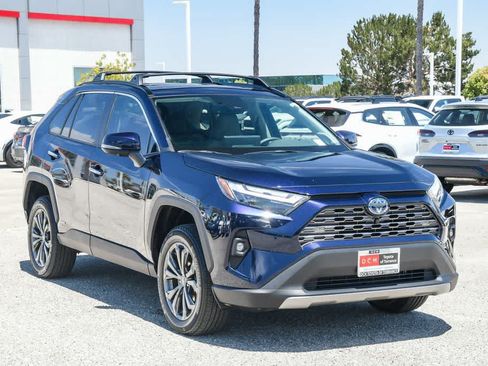 Used 2023 Toyota RAV4 Limited AWD/4WD image 3