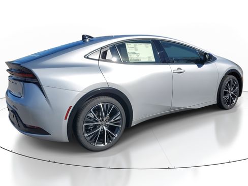 New 2026 Toyota Prius XLE image 6