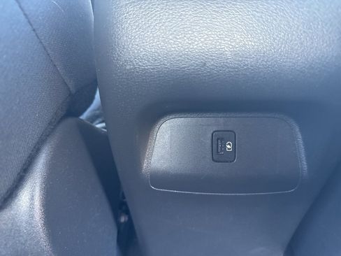 Certified 2024 Nissan Sentra SV image 14