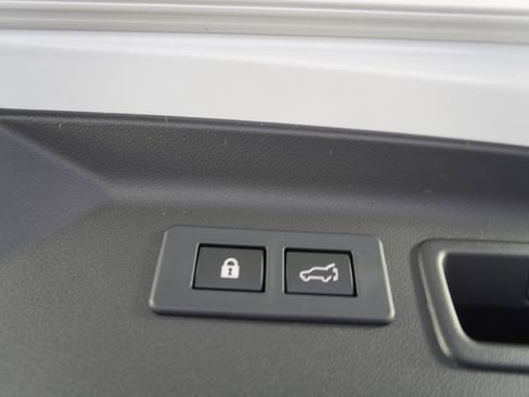 New 2025 Subaru Forester Limited w/ Popular Package image 27