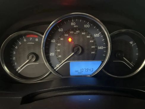 Used 2016 Toyota Corolla LE FWD image 11
