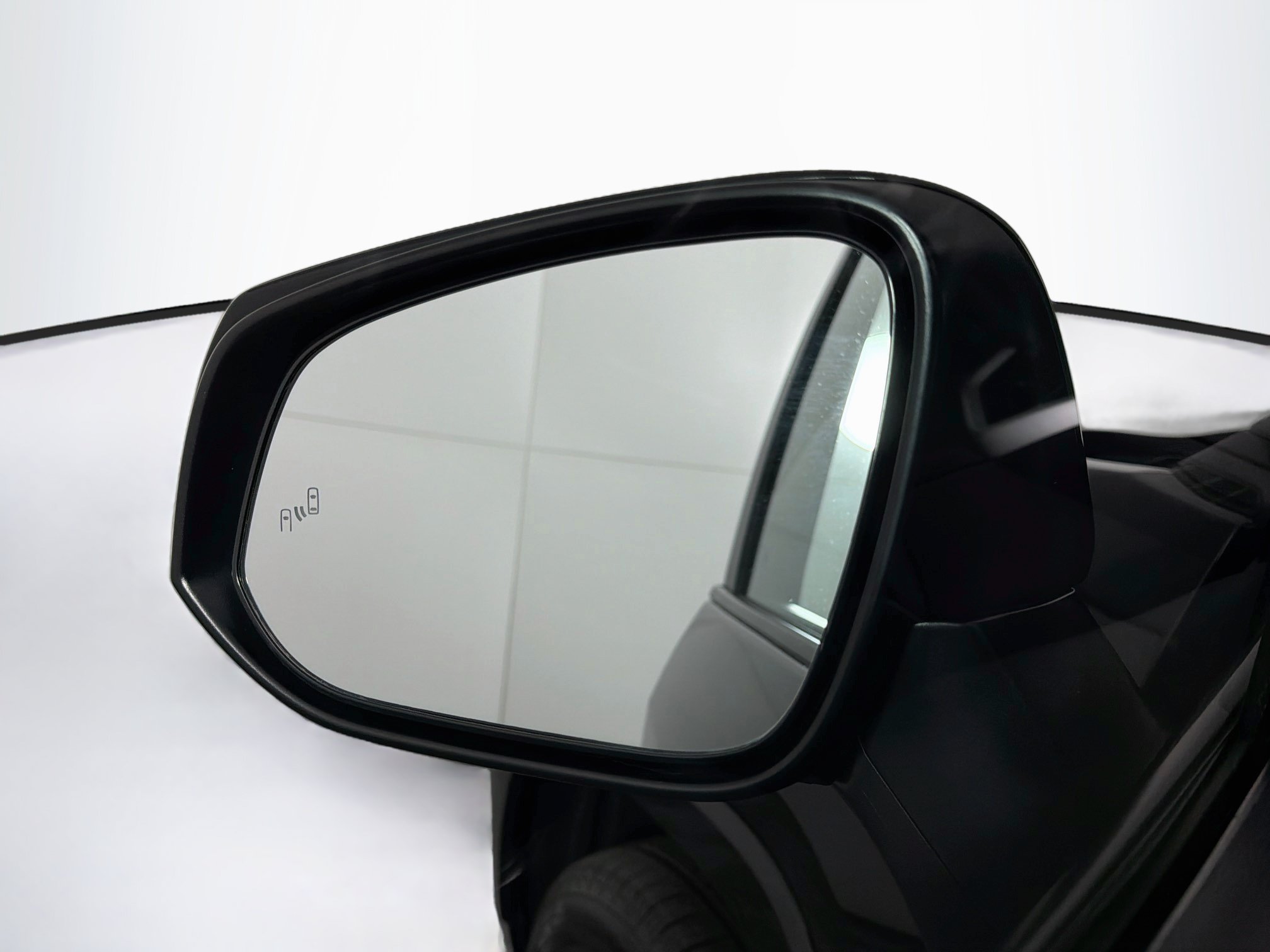 Used 2022 Toyota RAV4 SE AWD/4WD image 16