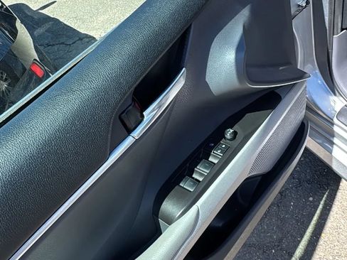 Used 2022 Toyota Camry LE FWD image 10