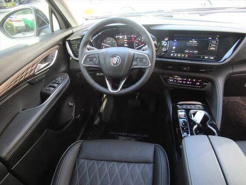 Used 2023 Buick Envision Avenir image 12