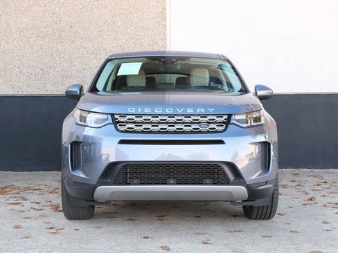 Used 2020 Land Rover Discovery Sport SE image 2