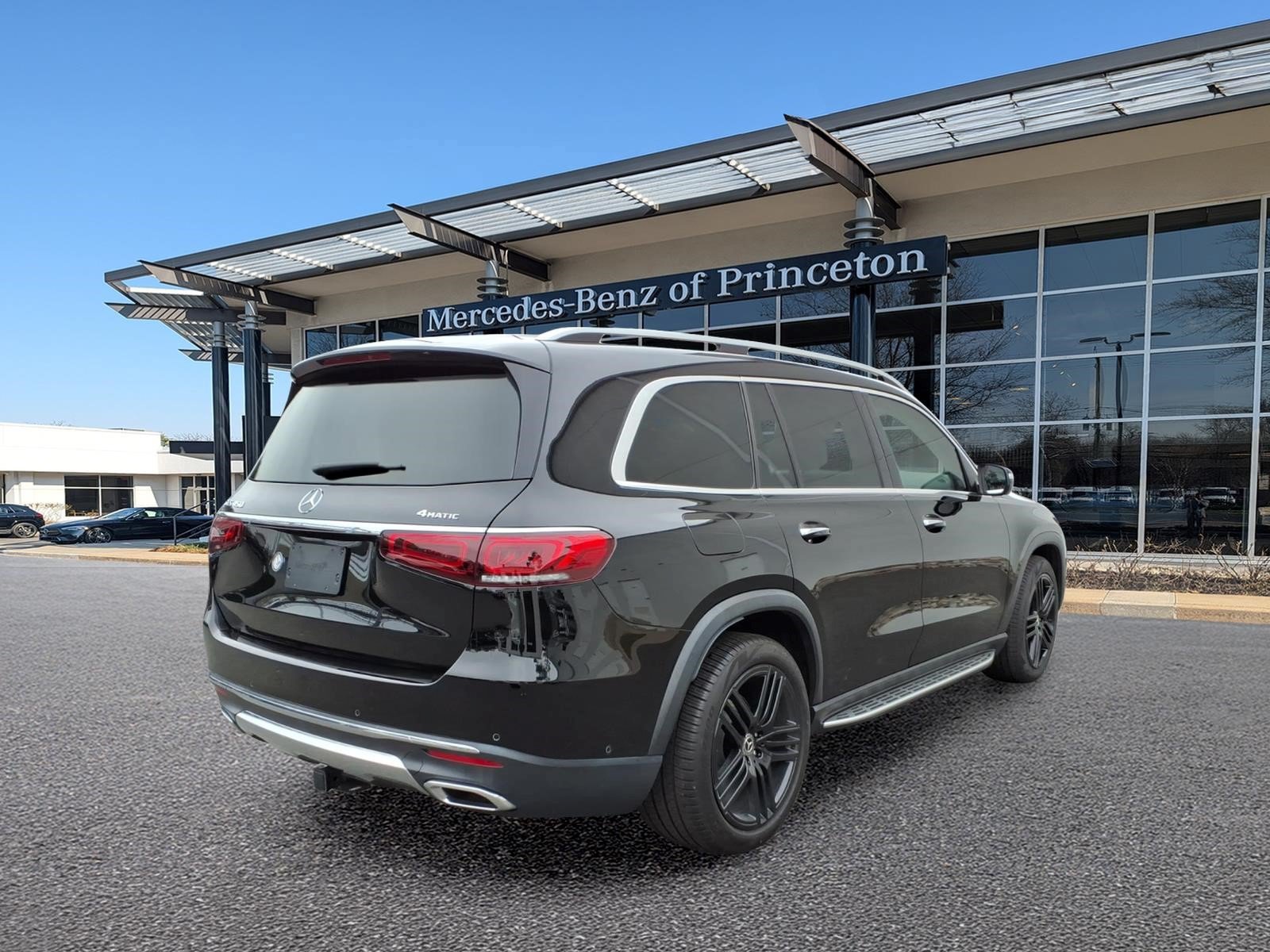 Certified 2022 Mercedes-Benz GLS 450 4MATIC image 3