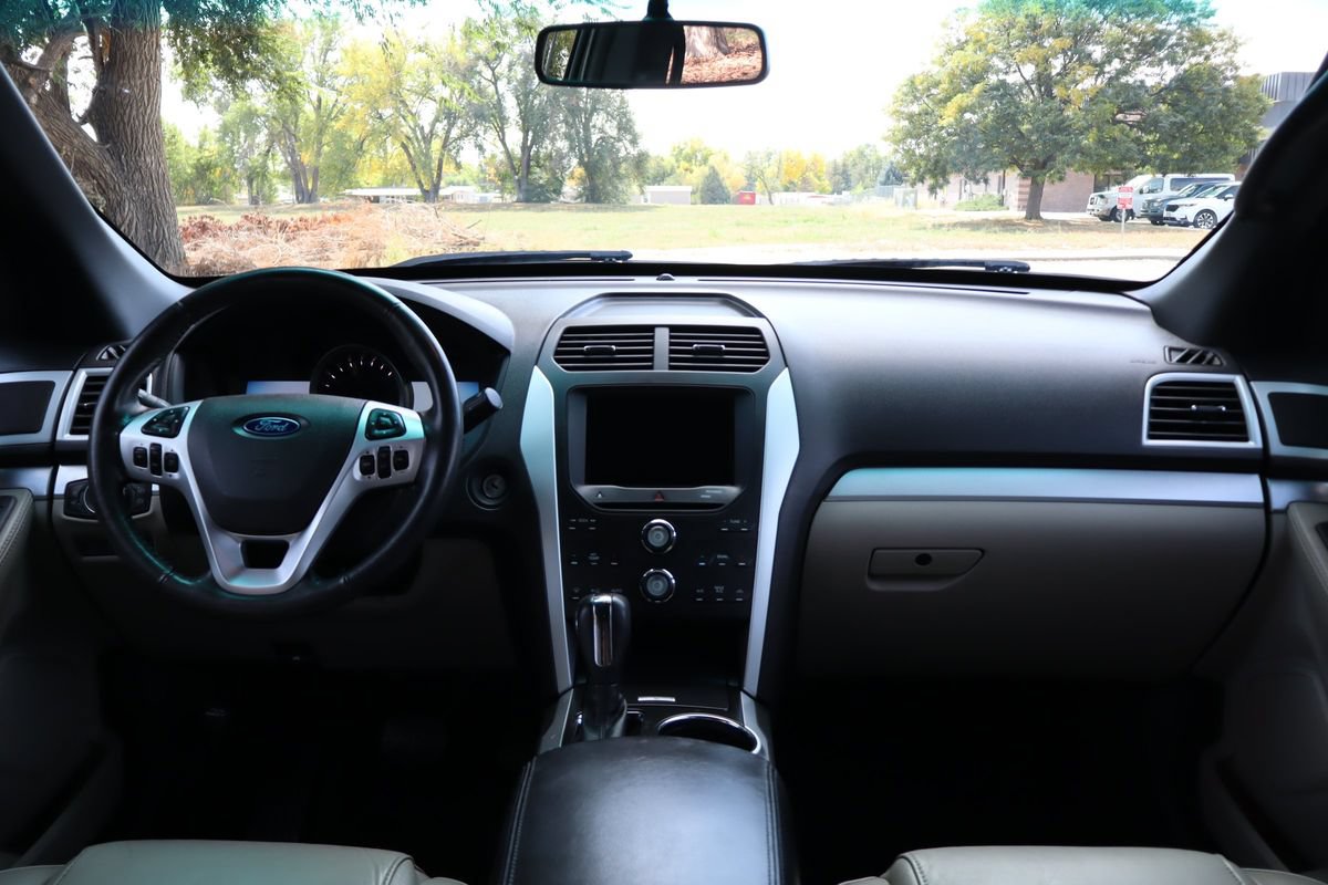 Used 2012 Ford Explorer XLT FWD image 16