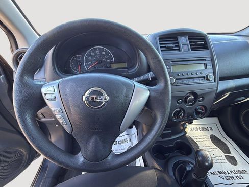 Used 2018 Nissan Versa S image 11