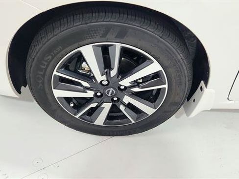 Certified 2025 Nissan Versa SV w/ Trunk Package FWD image 28