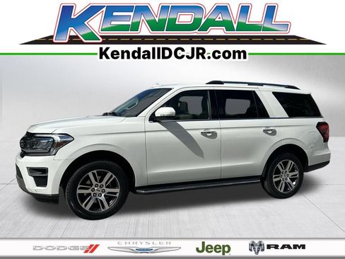 Used 2022 Ford Expedition Limited image 1