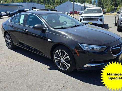 Used 2018 Buick Regal Essence image 3