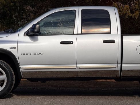 Used 2006 Dodge Ram 1500 Truck SLT image 18