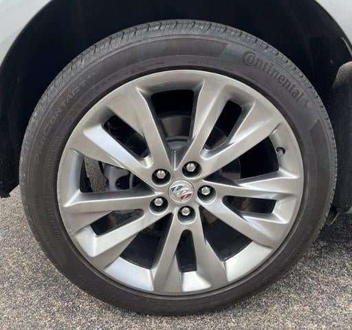 Used 2023 Buick Envision Avenir AWD/4WD image 13