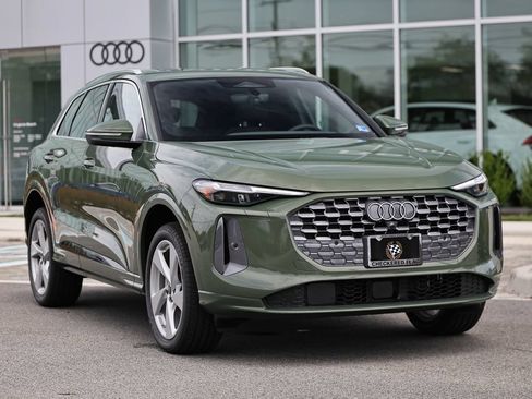 New 2026 Audi Q5 Premium Plus AWD/4WD image 3