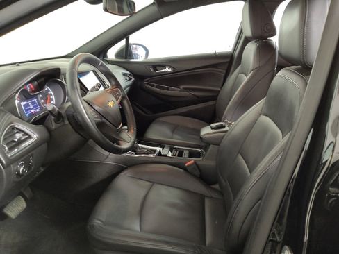 Used 2017 Chevrolet Cruze Premier FWD image 17