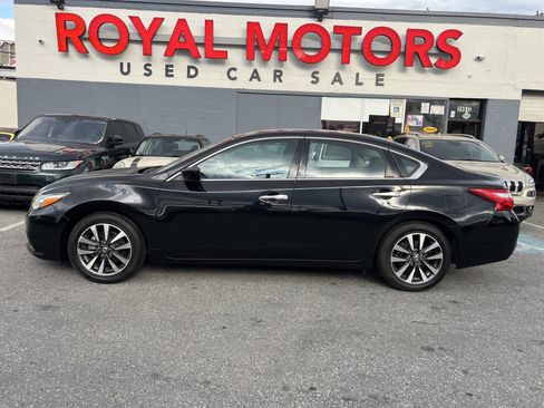 Used 2017 Nissan Altima 2.5 SV FWD image 15