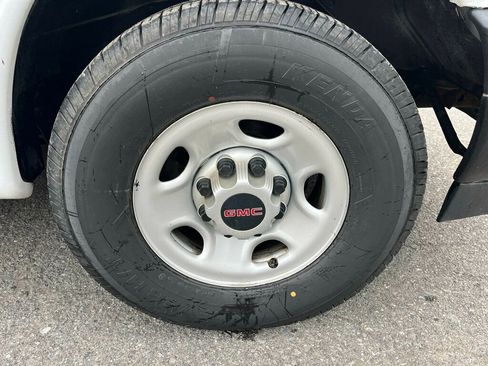 Used 2018 GMC Savana 2500 Extended image 10