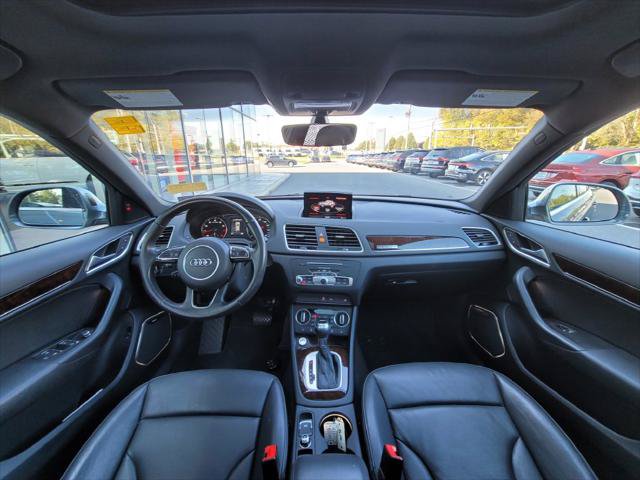 Used 2017 Audi Q3 2.0T Prestige w/ Prestige Package AWD/4WD image 18