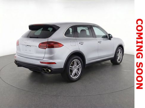 Used 2015 Porsche Cayenne S AWD/4WD image 5